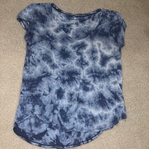 Blue tie dye AE favorite tee